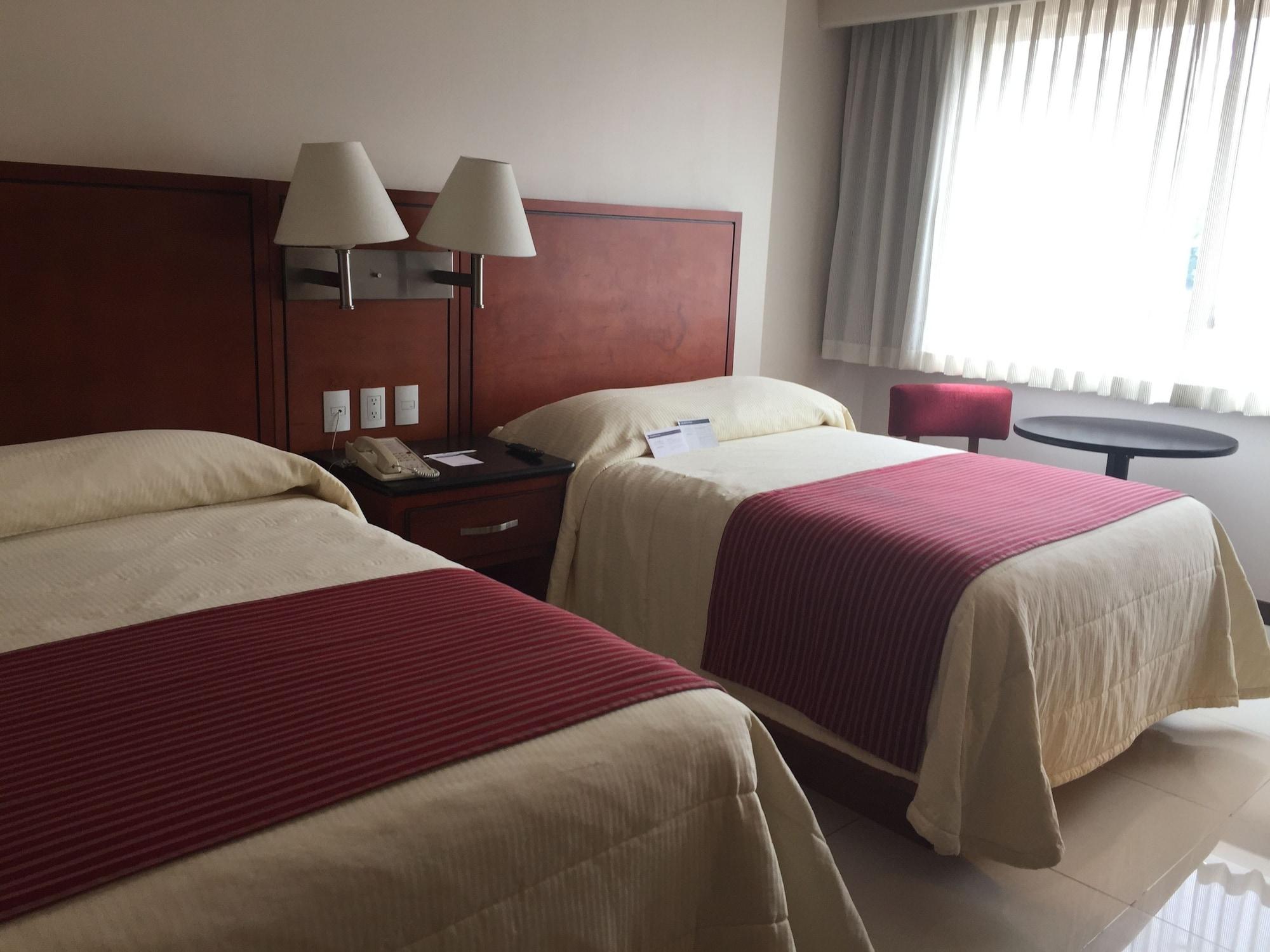 Hotel Fortin Plaza Oaxaca Екстериор снимка