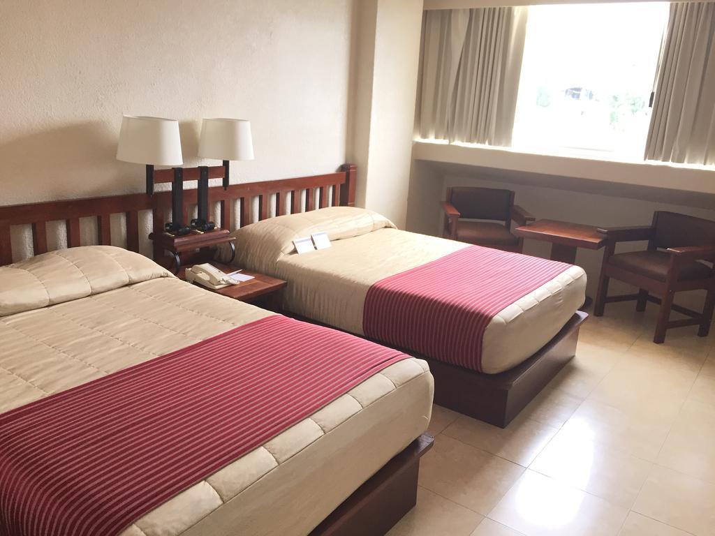 Hotel Fortin Plaza Oaxaca Екстериор снимка